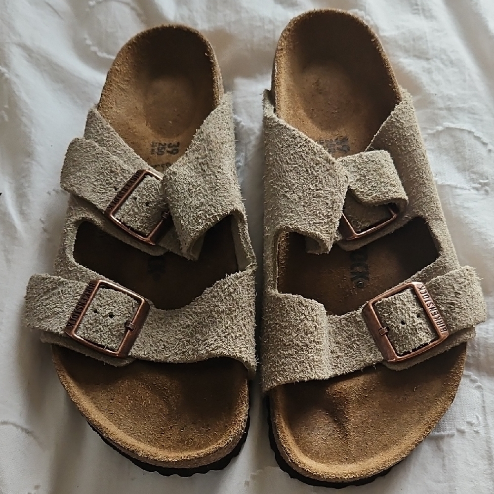Birkenstock Sandals in Light Brown 39